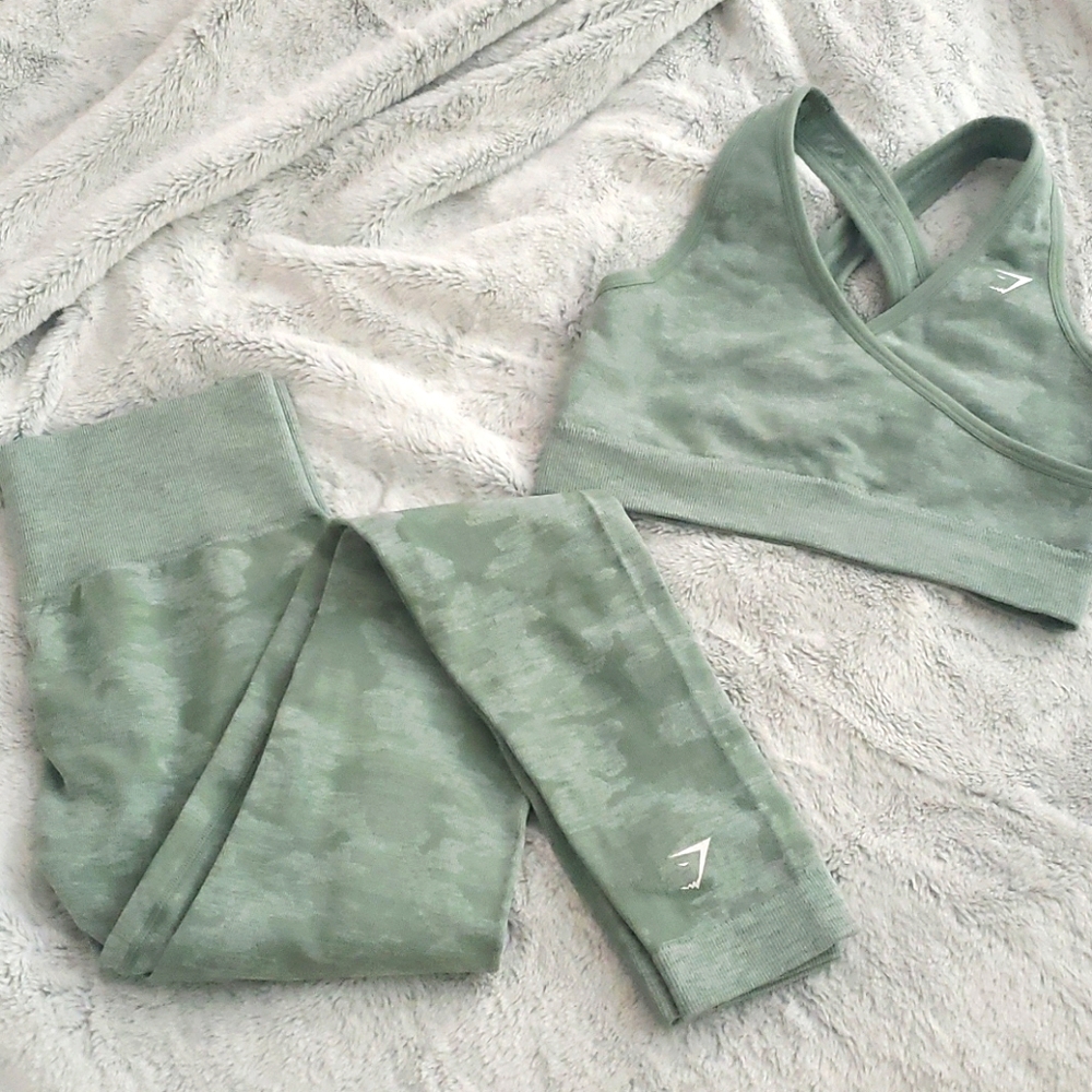 Gymshark Camo Seamless Set - Sage Green- Small